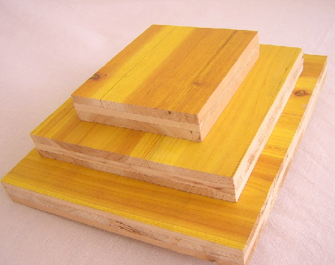 Tablero de encofrar tricapa